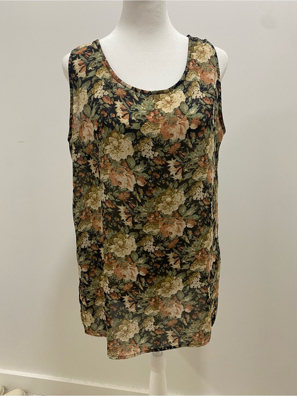 Floral Sleeveless Sheer Tank Top - Black Multi